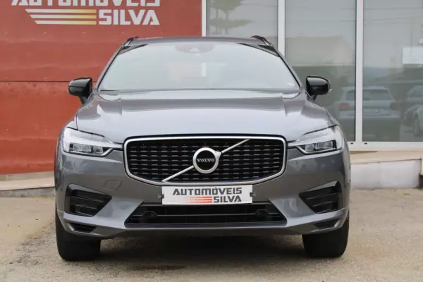 Volvo XC 60 2020 - 33990 EUR, 168000 km - AUTO.MOTO.pt - 168000km - foto 4 de 37