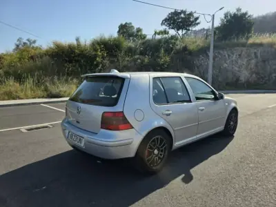 Volkswagen Golf 2003 - 4490 EUR, 200000 km - AUTO.MOTO.pt - 200000km - foto 11 de 15