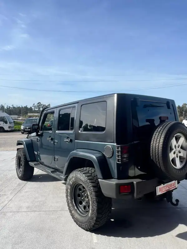 Jeep Wrangler Unlimited 2009 - 38000 EUR, 191132 km - AUTO.MOTO.pt - 191132km - foto 7 de 22
