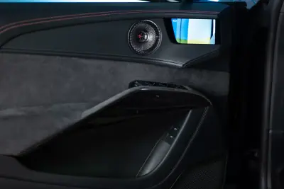 Lotus Eletre 2023 - 110000 EUR, 34626 km - AUTO.MOTO.pt - 34626km - foto 18 de 32