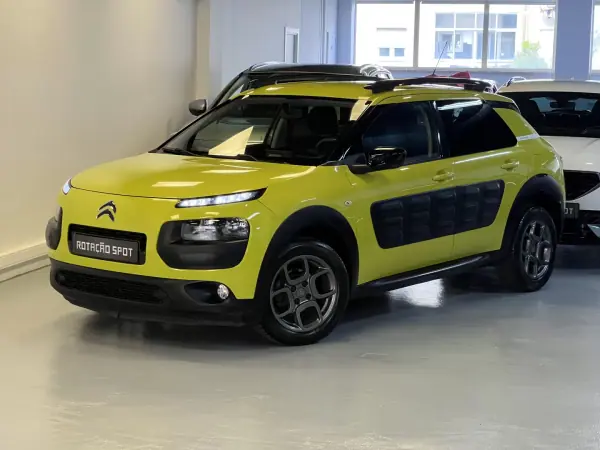 Citroën C4 Cactus 2015 - 8990 EUR, 175000 km - AUTO.MOTO.pt - 175000km - foto 12 de 35