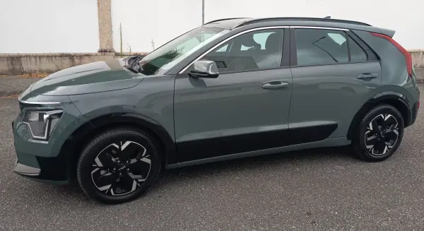 Kia Niro EV 2024 - 27990 EUR, 57400 km - AUTO.MOTO.pt - 57400km - foto 2 de 20