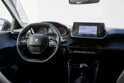 Peugeot 208 2023 - 16999 EUR, 96737 km - AUTO.MOTO.pt - 96737km - foto 20 de 34