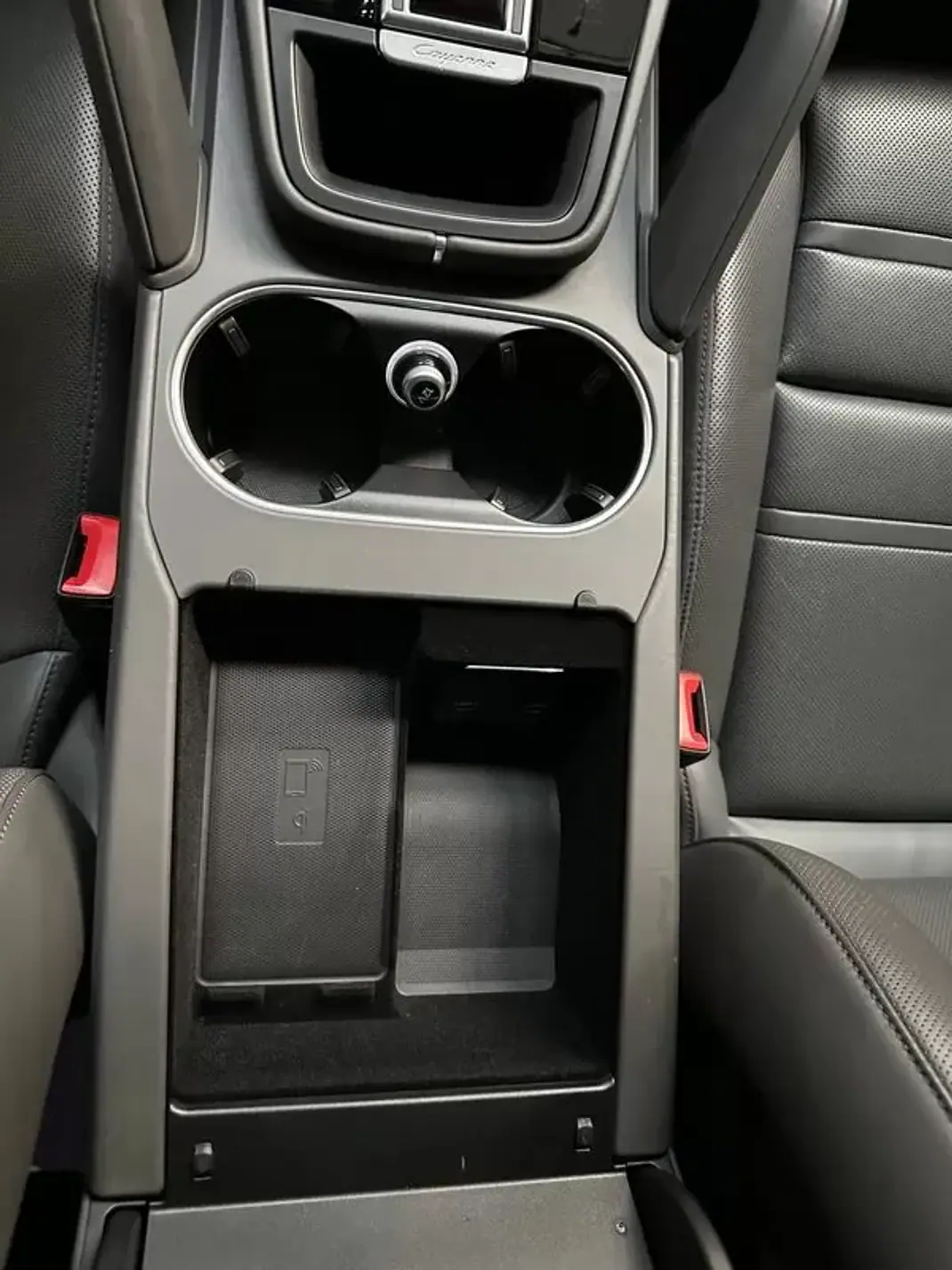 Porsche Cayenne Coupé 2020 - 68800 EUR, 146000 km - AUTO.MOTO.pt - 146000km - foto 20 de 20