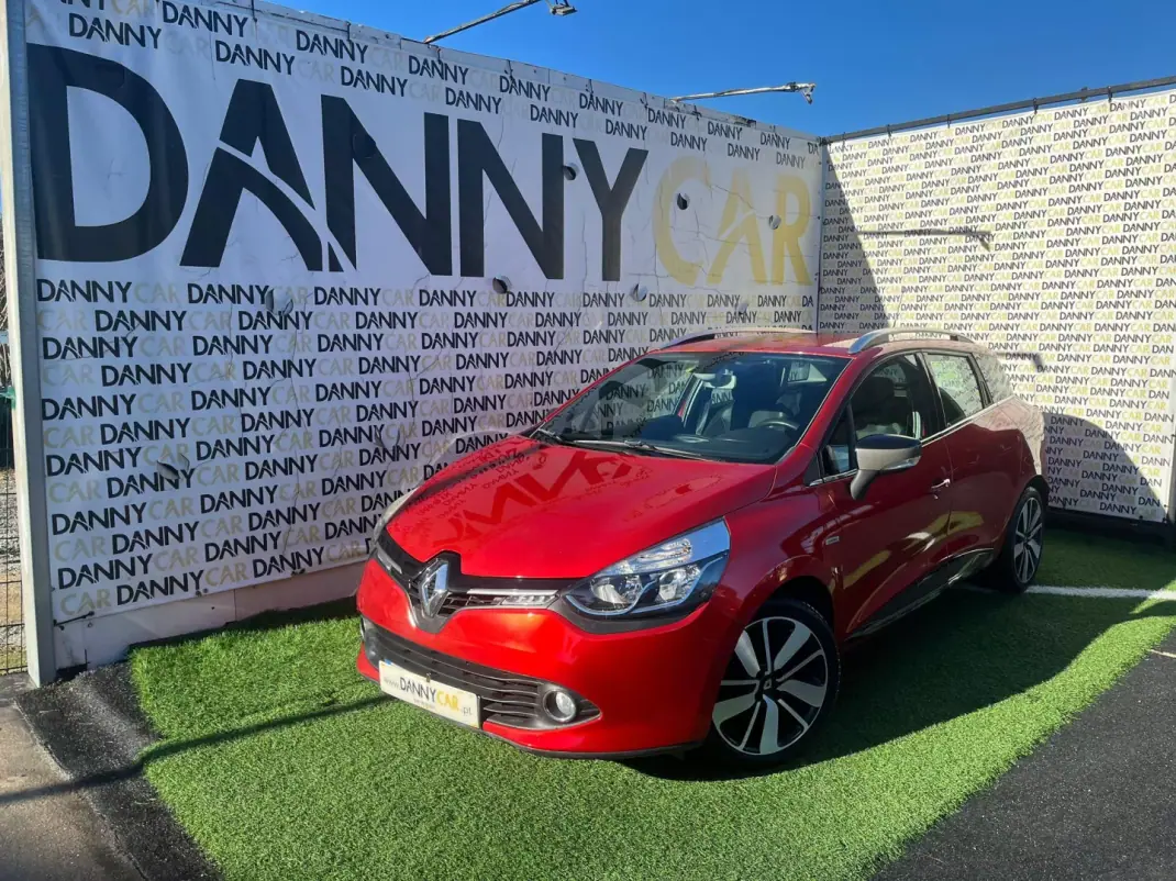 Renault Clio Sport Tourer 2015 - 10750 EUR, 122000 km - AUTO.MOTO.pt - 122000km - foto 1 de 12
