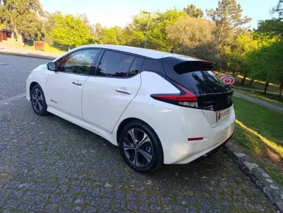 Nissan Leaf 2020 - 12500 EUR, 146861 km - AUTO.MOTO.pt - 146861km - foto 6 de 21