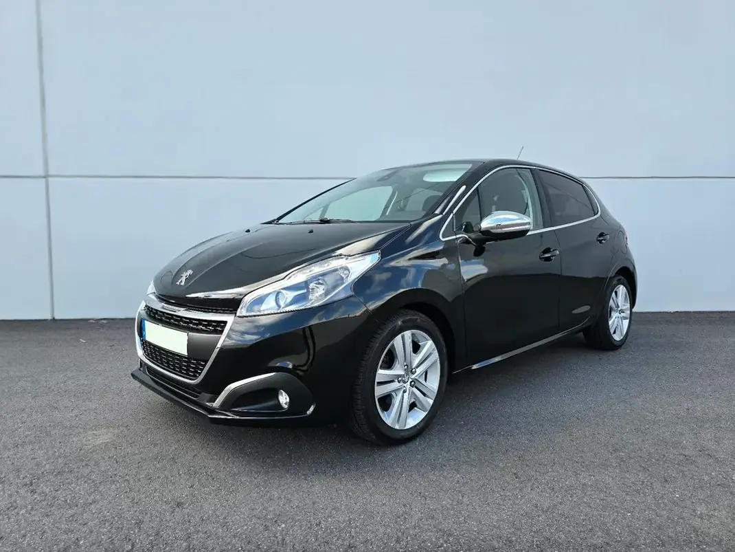 Peugeot 208 2019 - 9750 EUR, 75000 km - AUTO.MOTO.pt - 75000km - foto 1 de 37