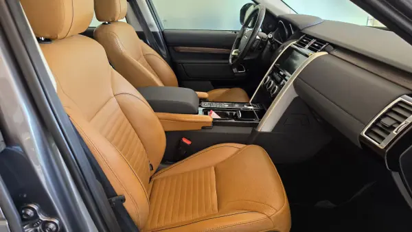 Land Rover Discovery 2017 - 34500 EUR, 161481 km - 161481km - foto 60 de 74