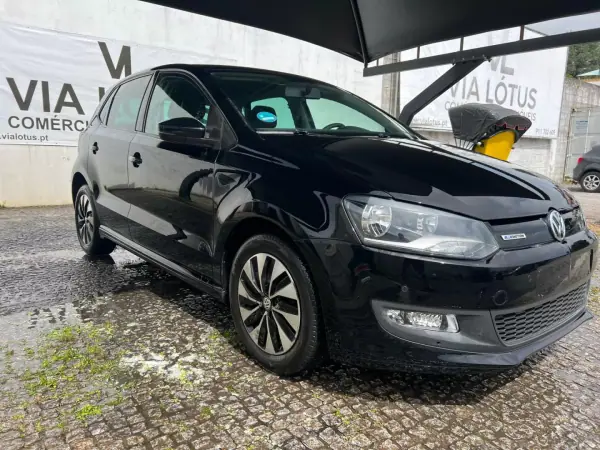 Volkswagen Polo 2014 - 8750 EUR, 147250 km - AUTO.MOTO.pt - 147250km - foto 2 de 12