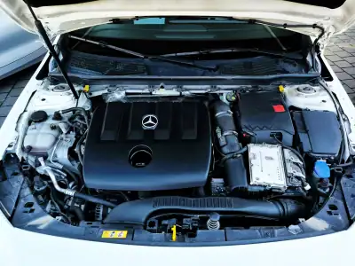 Mercedes-Benz A 180 Limousine 2020 - 25950 EUR, 134000 km - AUTO.MOTO.pt - 134000km - foto 41 de 42