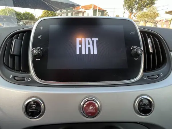 Fiat 500 2021 - 10750 EUR, 102000 km - AUTO.MOTO.pt - 102000km - foto 15 de 39
