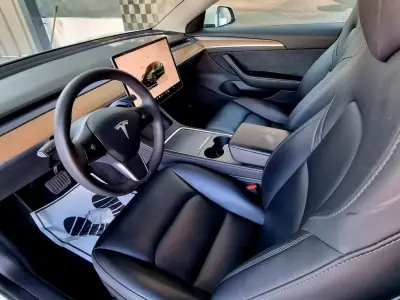 Tesla Model 3 2023 - 29250 EUR, 48000 km - AUTO.MOTO.pt - 48000km - foto 6 de 15