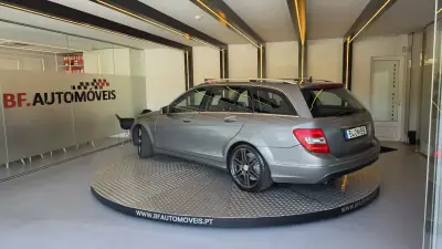 Mercedes-Benz C 180 2014 - 9900 EUR, 299370 km - AUTO.MOTO.pt - 299370km - foto 3 de 52