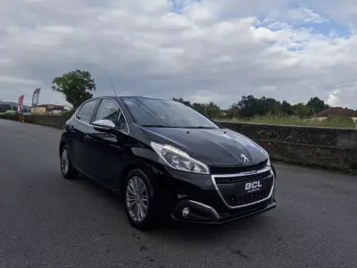 Peugeot 208 2018 - 181000km
