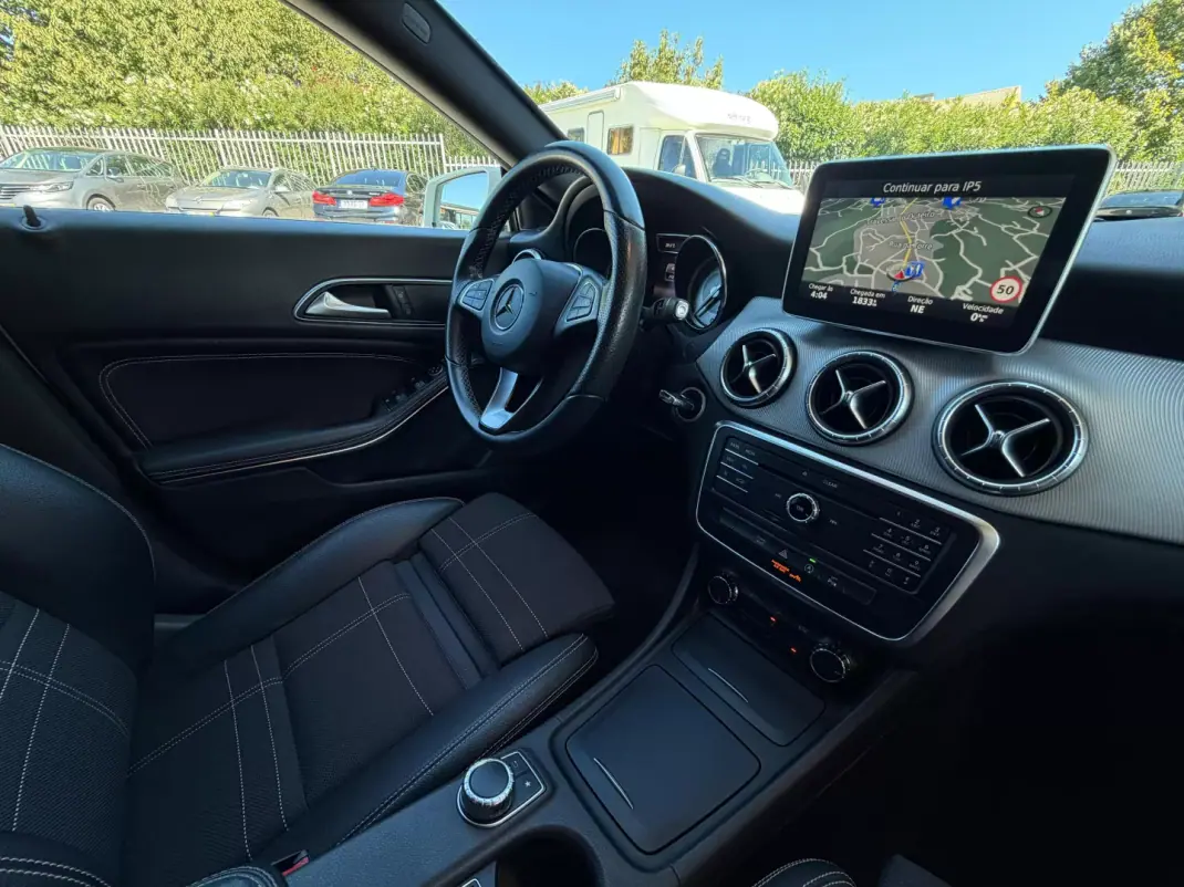 Mercedes-Benz CLA 200 2016 - 21490 EUR, 115000 km - 115000km - foto 25 de 35