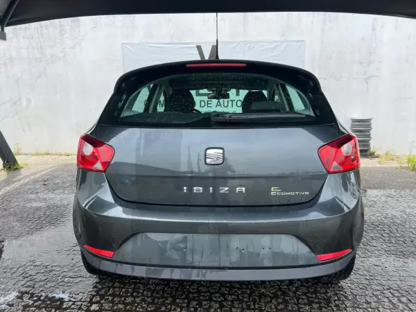 SEAT Ibiza 2011 - 5750 EUR, 158150 km - AUTO.MOTO.pt - 158150km - foto 11 de 11