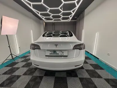 Tesla Model 3 2019 - 19750 EUR, 171400 km - 171400km - foto 6 de 20