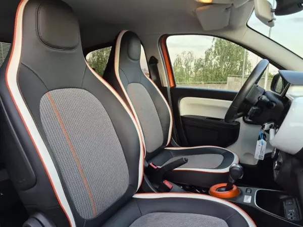Renault Twingo 2021 - 13499 EUR, 55410 km - AUTO.MOTO.pt - 55410km - foto 15 de 32