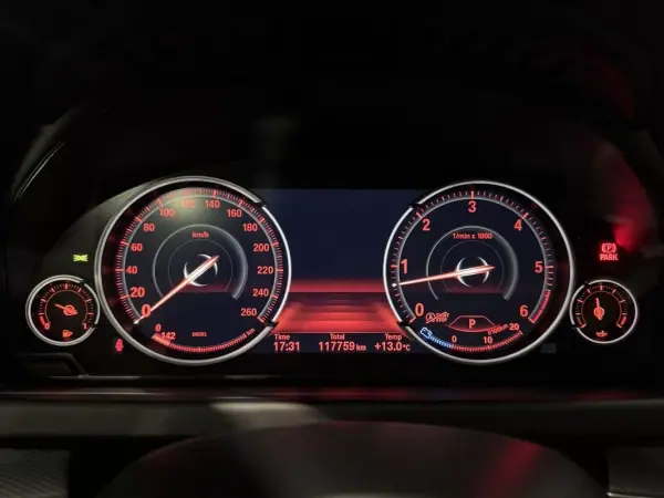 BMW 640 Gran Coupé 2019 - 45900 EUR, 117759 km - AUTO.MOTO.pt - 117759km - foto 32 de 48