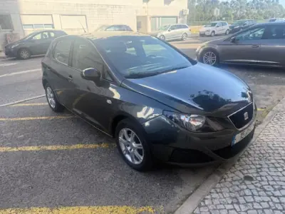 SEAT Ibiza 2010 - 5750 EUR, 156000 km - AUTO.MOTO.pt - 156000km - foto 16 de 33