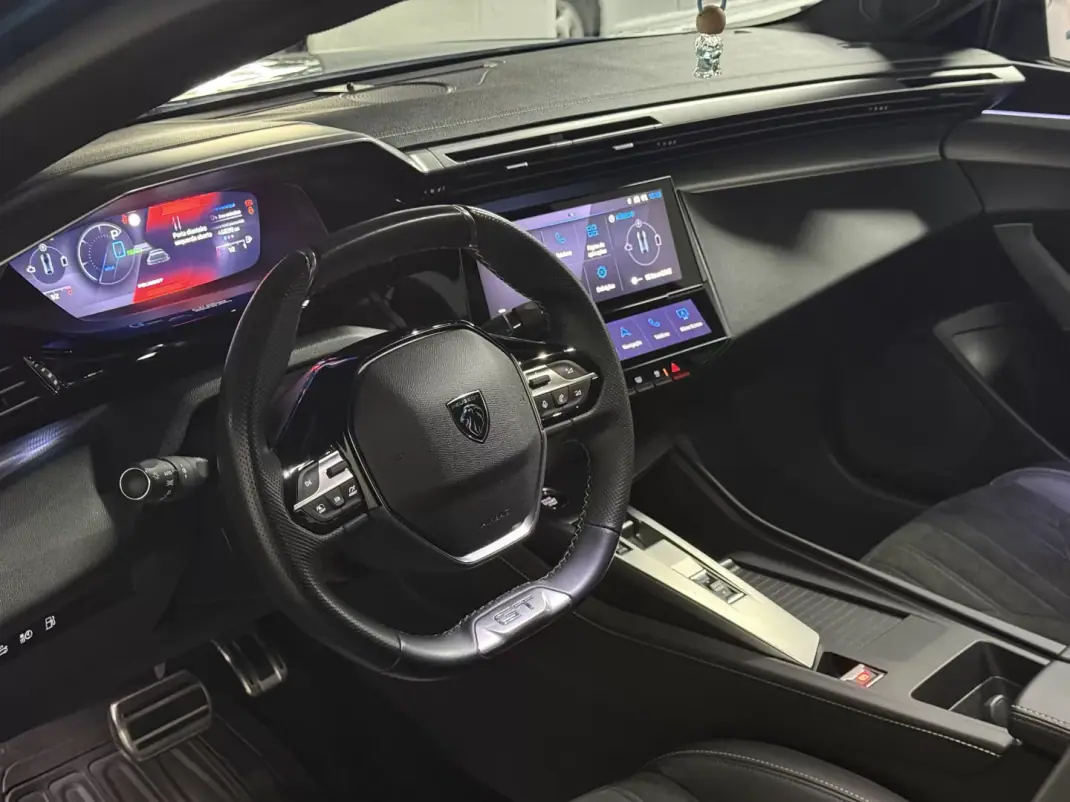 Peugeot 408 2022 - 28990 EUR, 46900 km - AUTO.MOTO.pt - 46900km - foto 3 de 30