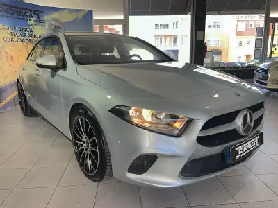 Mercedes-Benz A 180 Limousine 2020 - 23600 EUR, 81132 km - AUTO.MOTO.pt - 81132km - foto 2 de 23