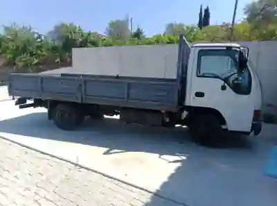 Isuzu NKR 1998 - 8500 EUR, 257000 km - 257000km - foto 1 de 6