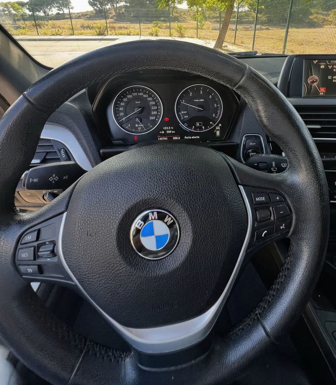 BMW 1 Series 2016 - 14800 EUR, 142000 km - 142000km - foto 12 de 14