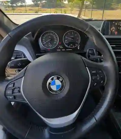 BMW 1 Series 2016 - 14800 EUR, 142000 km - 142000km - foto 12 de 14