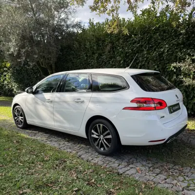 Peugeot 308 SW 2019 - 13990 EUR, 149000 km - AUTO.MOTO.pt - 149000km - foto 5 de 25