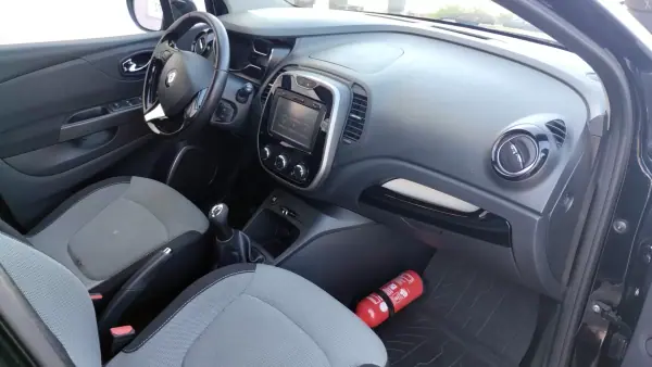 Renault Captur 2016 - 9950 EUR, 194000 km - 194000km - foto 24 de 35