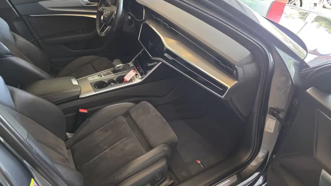 Audi A6 Avant 2019 - 37900 EUR, 139748 km - 139748km - foto 58 de 66