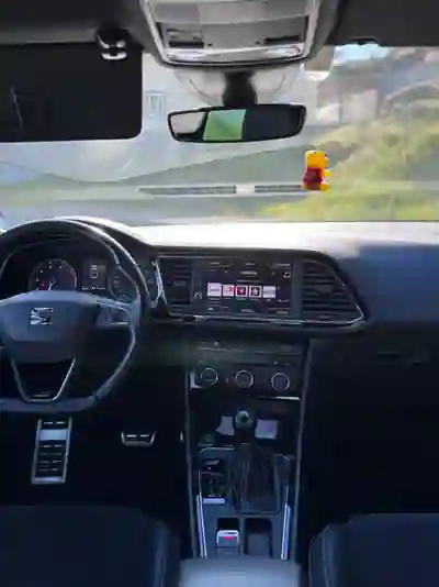 SEAT Leon 2017 - 25900 EUR, 97250 km - AUTO.MOTO.pt - 97250km - foto 8 de 12