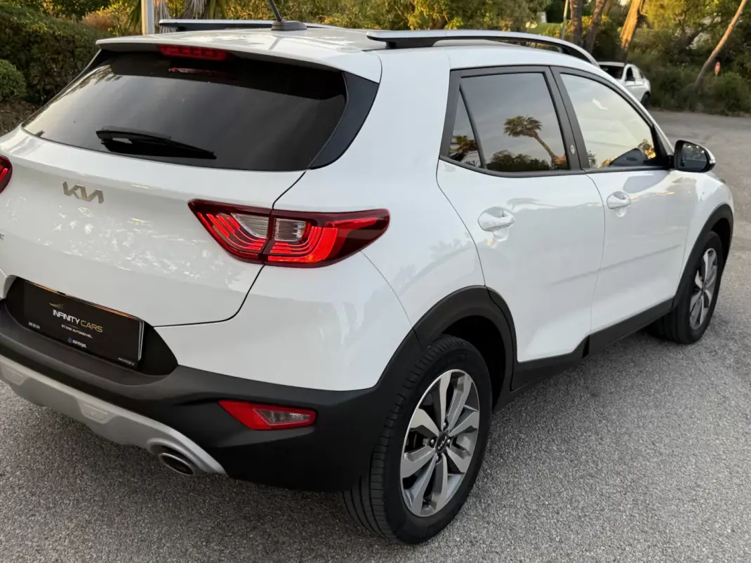 Kia Stonic 2022 - 15999 EUR, 59000 km - AUTO.MOTO.pt - 59000km - foto 7 de 16