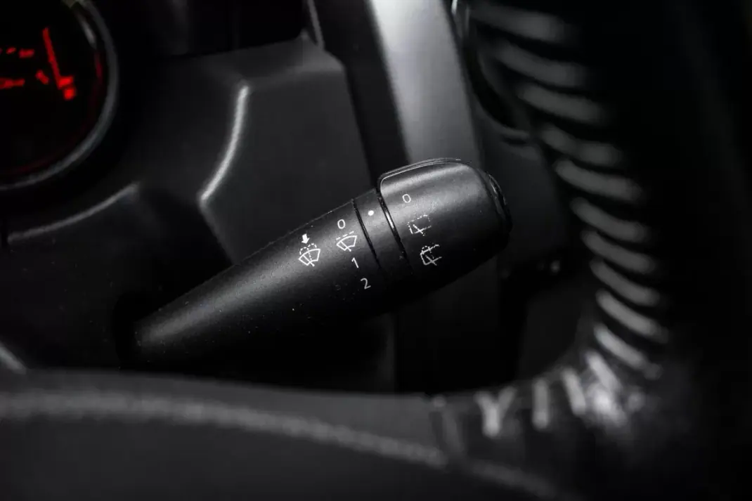 Dacia Duster 2014 - 10490 EUR, 134765 km - AUTO.MOTO.pt - 134765km - foto 14 de 36