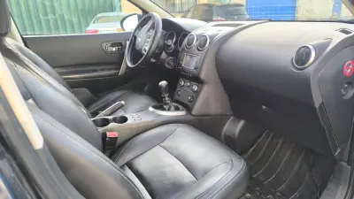 Nissan Qashqai 2010 - 7300 EUR, 173000 km - AUTO.MOTO.pt - 173000km - foto 11 de 18