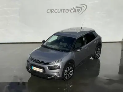 Citroën C4 Cactus 2019 - 12995 EUR, 70182 km - AUTO.MOTO.pt - 70182km - foto 6 de 37