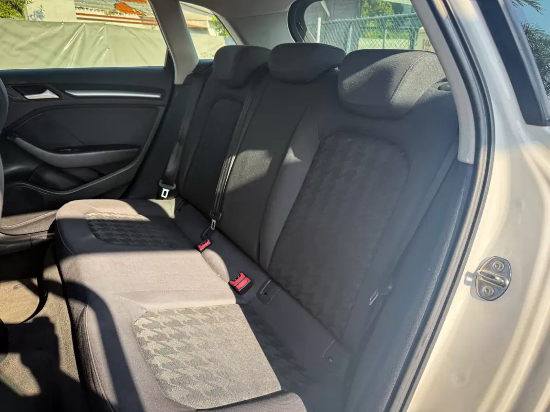Audi A3 Sportback 2016 - 14990 EUR, 98000 km - 98000km - foto 8 de 12