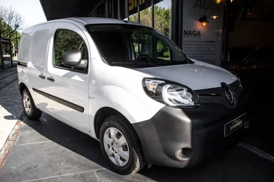 Renault Kangoo E-Tech Confort 2020 - 10750 EUR, 63577 km - AUTO.MOTO.pt - 63577km - foto 12 de 27