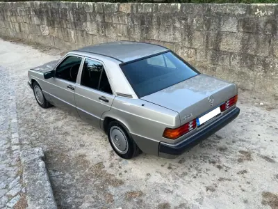 Mercedes-Benz 190 1993 - 14900 EUR, 41200 km - 41200km - foto 8 de 40