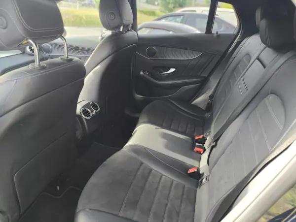 Mercedes-Benz GLC 300 2021 - 44900 EUR, 174000 km - AUTO.MOTO.pt - 174000km - foto 7 de 10