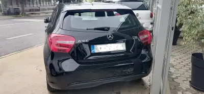 Mercedes-Benz A 180 2014 - 12900 EUR, 259620 km - AUTO.MOTO.pt - 259620km - foto 5 de 7