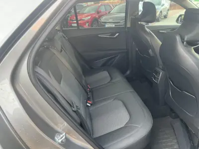 Kia Niro 2024 - 29500 EUR, 25000 km - AUTO.MOTO.pt - 25000km - foto 10 de 20