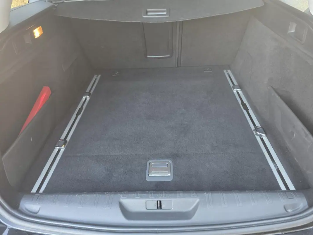 Peugeot 308 SW 2015 - 7500 EUR, 280000 km - 280000km - foto 34 de 56