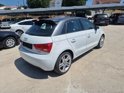 Audi A1 2012 - 14990 EUR, 93803 km - AUTO.MOTO.pt - 93803km - foto 2 de 2