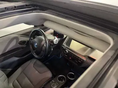 BMW i3 2016 - 13950 EUR, 124000 km - AUTO.MOTO.pt - 124000km - foto 19 de 40