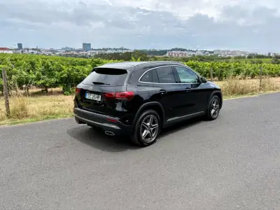 Mercedes-Benz GLA 250 2023 - 42500 EUR, 39724 km - AUTO.MOTO.pt - 39724km - foto 4 de 25