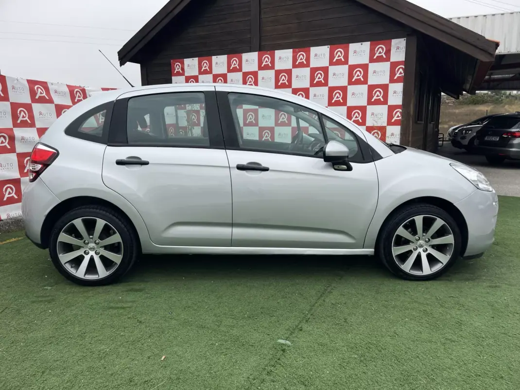 Citroën C3 2015 - 6990 EUR, 110050 km - 110050km - foto 2 de 18