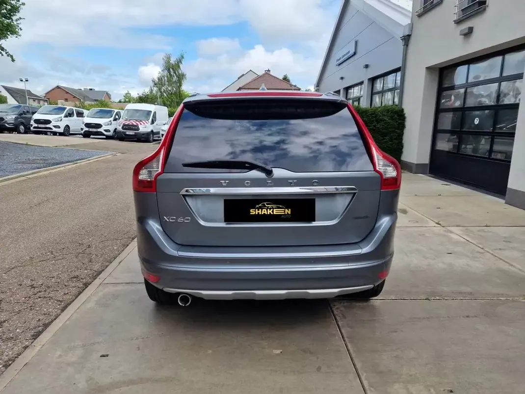 Volvo XC 60 2017 - 19790 EUR, 144487 km - 144487km - foto 11 de 14
