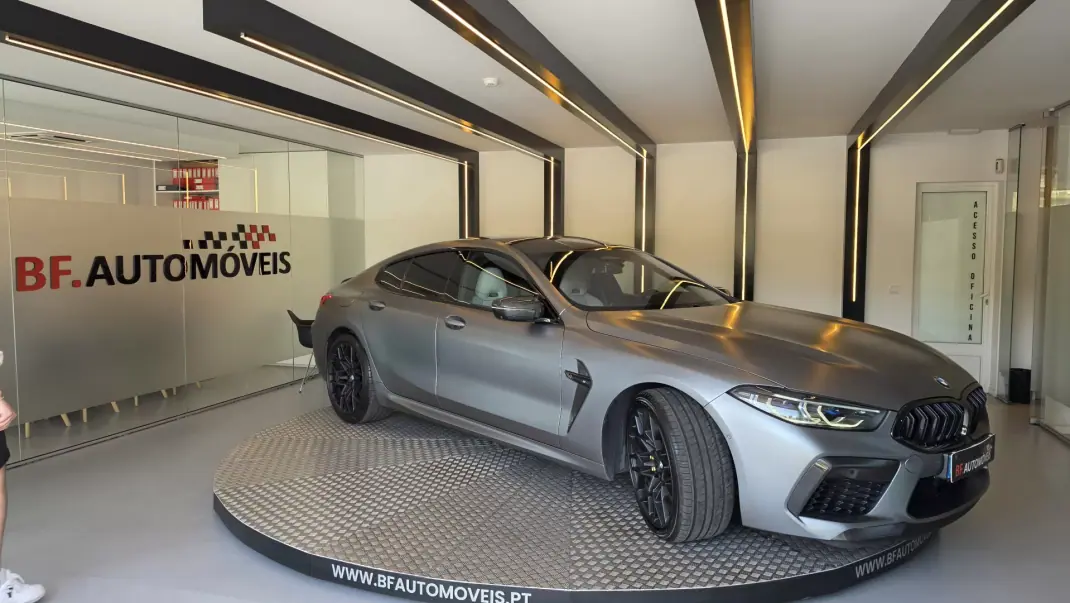 BMW M8 2021 - 114900 EUR, 50082 km - 50082km - foto 9 de 74
